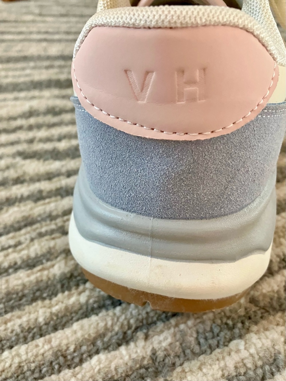 Vintage Havana White with Green Pink Pale Blue Accent Low-Top Sneakers Size 8 - Picture 4 of 5